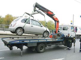 Фото эвакуации малолитражки в Иваново